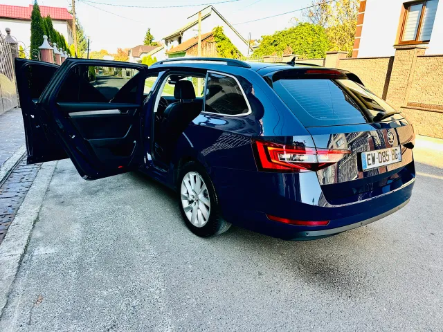 Skoda Superb - фото 2