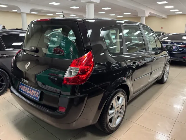 Renault Scenic - фото 4