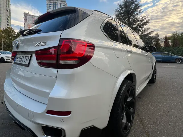 BMW X5 - фото 4
