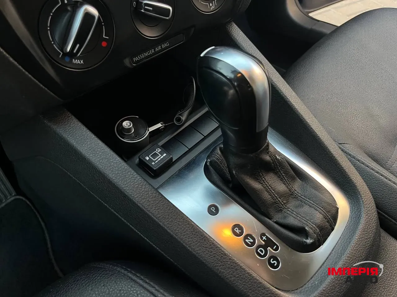 Volkswagen Jetta - фото 27