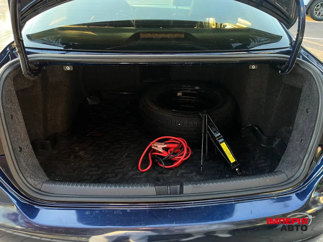 Volkswagen Jetta - фото 16