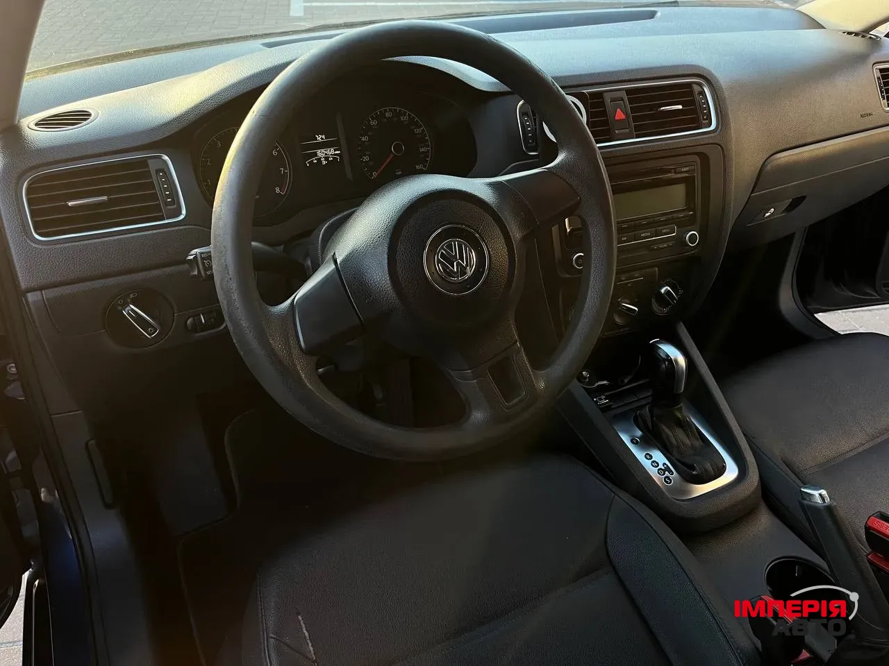 Volkswagen Jetta - фото 26