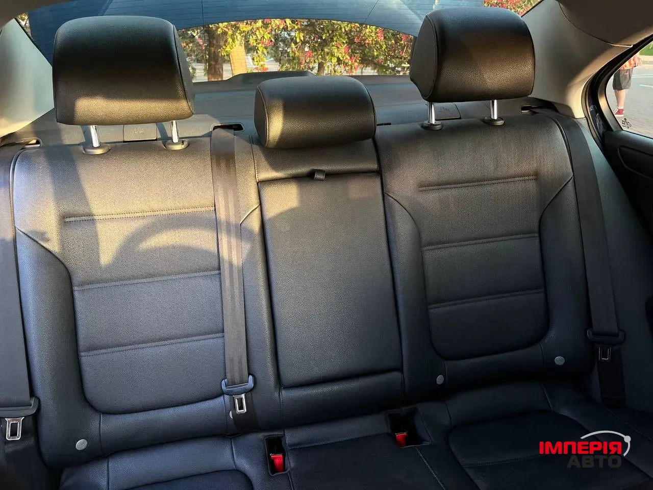 Volkswagen Jetta - фото 18