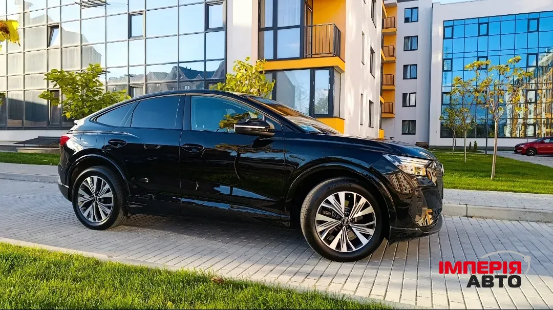 Audi Q4 Sportback e-tron - фото 11