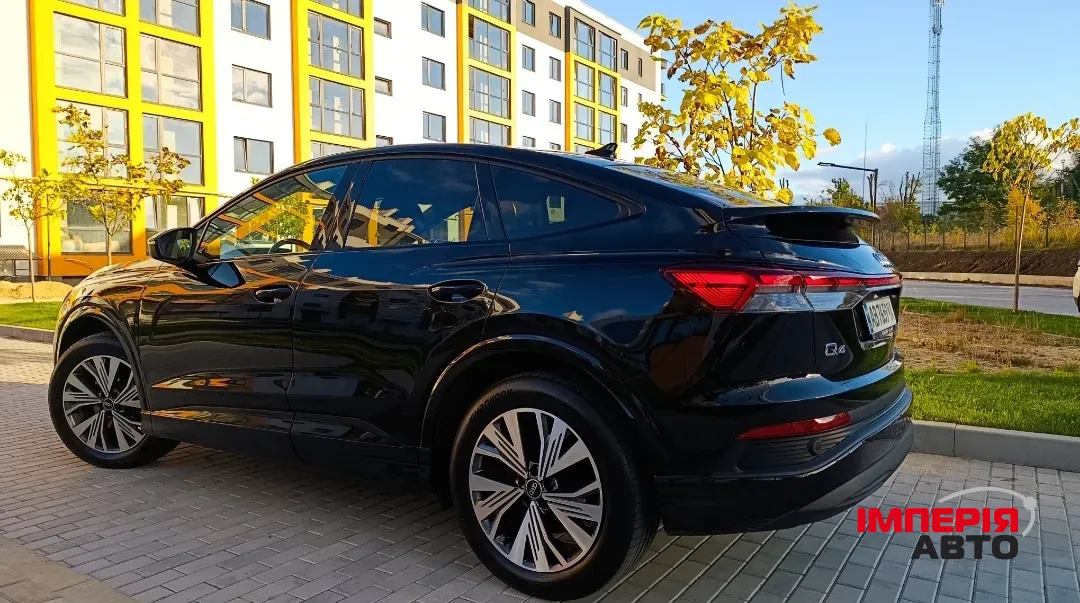Audi Q4 Sportback e-tron - фото 6