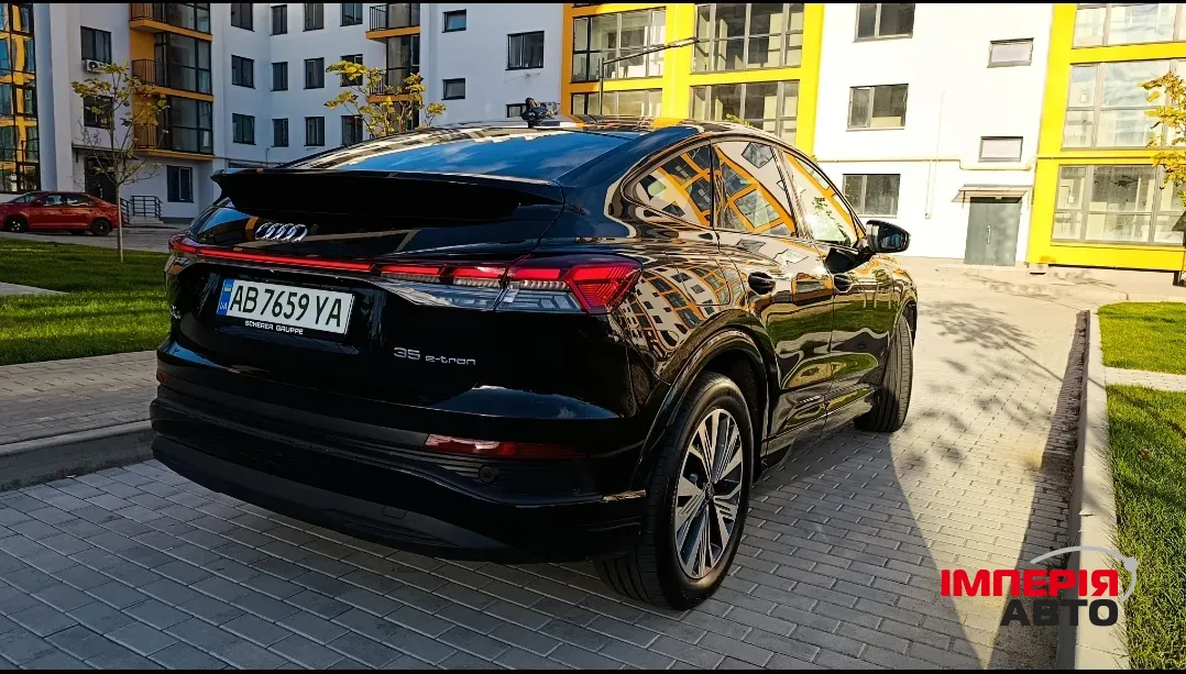 Audi Q4 Sportback e-tron - фото 9
