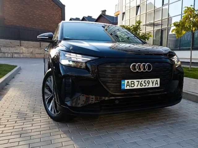 Audi Q4 Sportback e-tron - фото 3