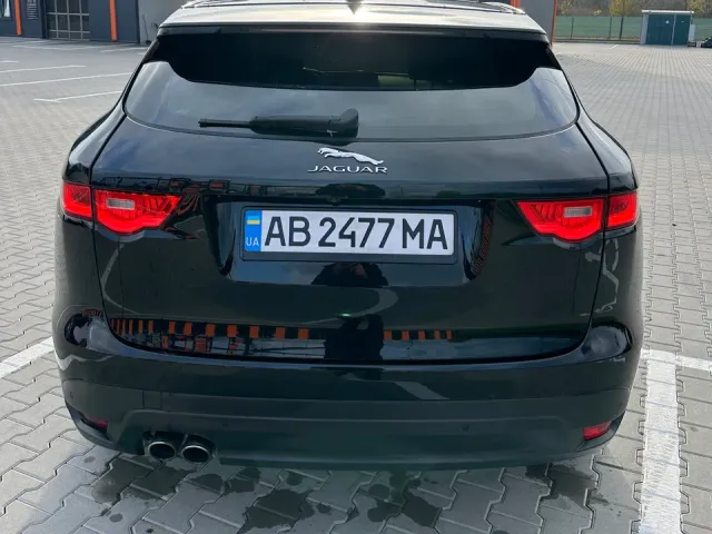 Jaguar F-Pace - фото 5