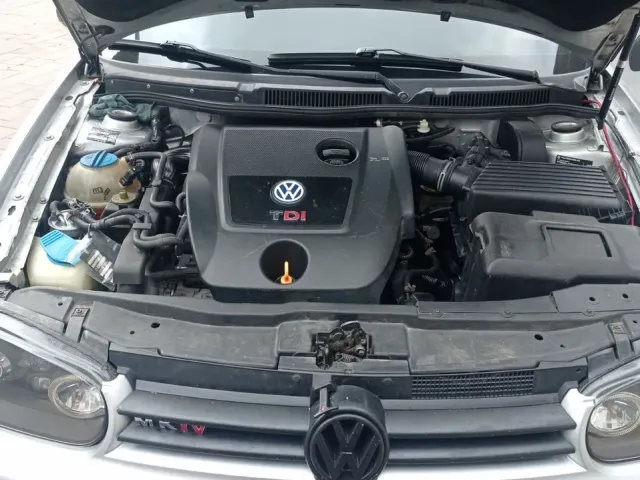 Volkswagen Golf - фото 3