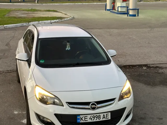 Opel Astra - фото 4
