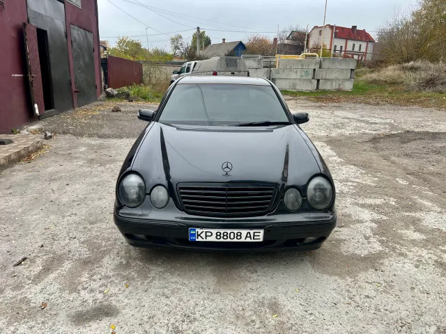 Mercedes-Benz E-Класс - фото 2