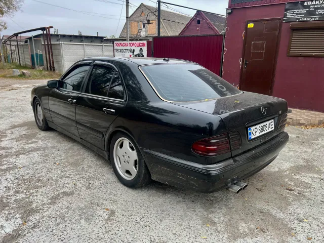 Mercedes-Benz E-Класс - фото 5