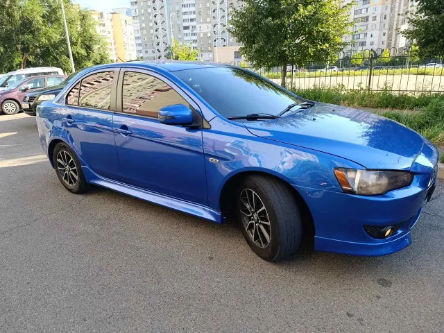 Mitsubishi Lancer - фото 5
