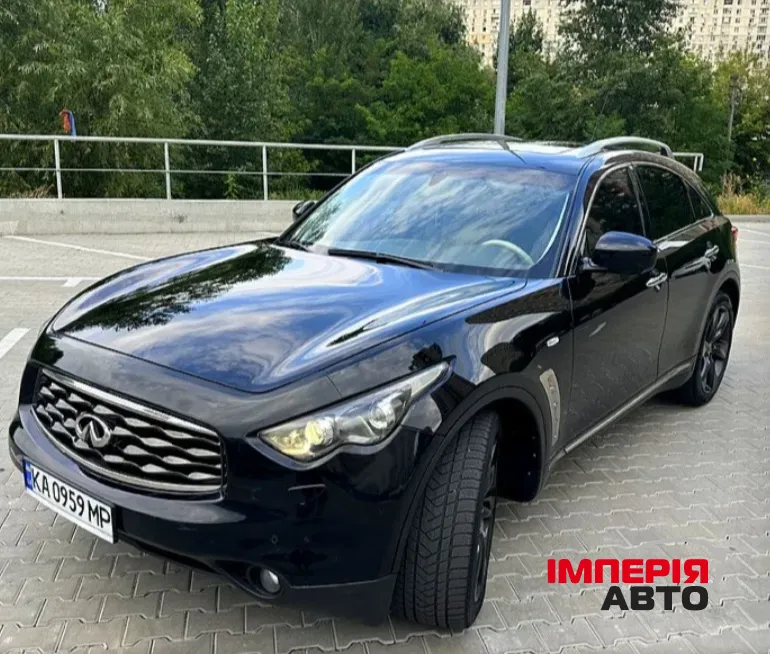 Infiniti FX - фото 3