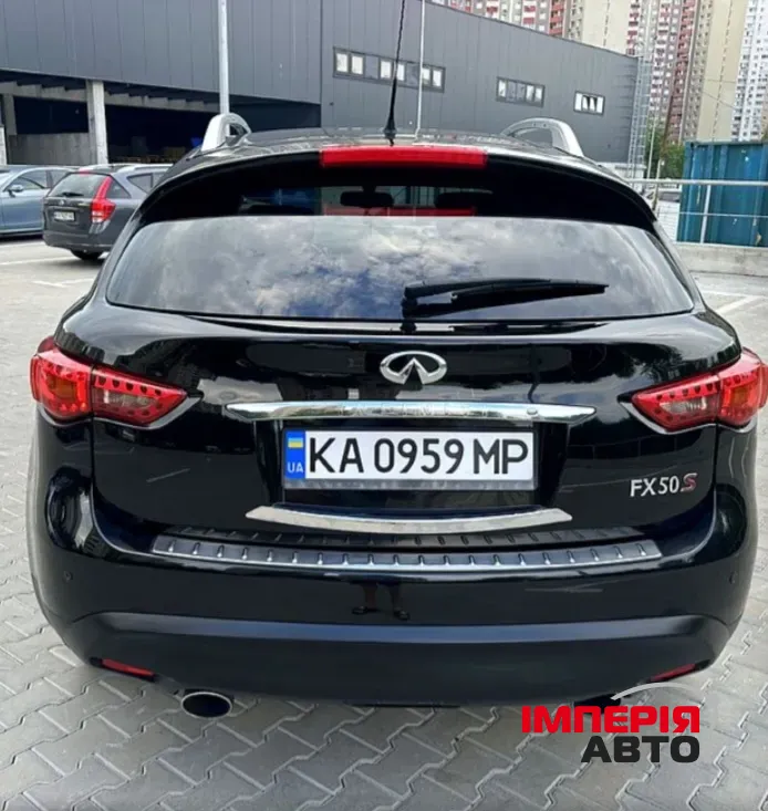 Infiniti FX - фото 4