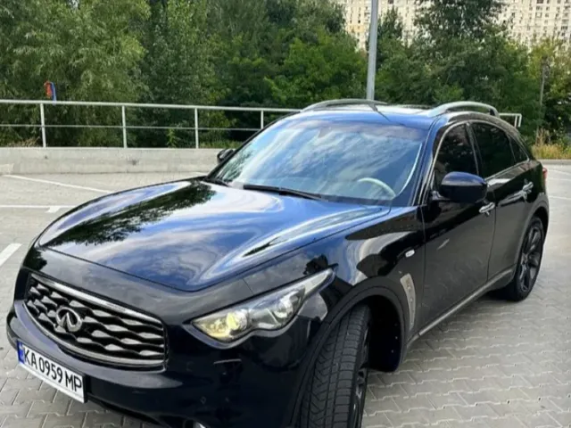 Infiniti FX - фото 3