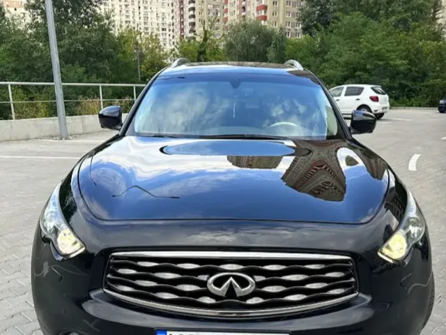 Infiniti FX - фото 2