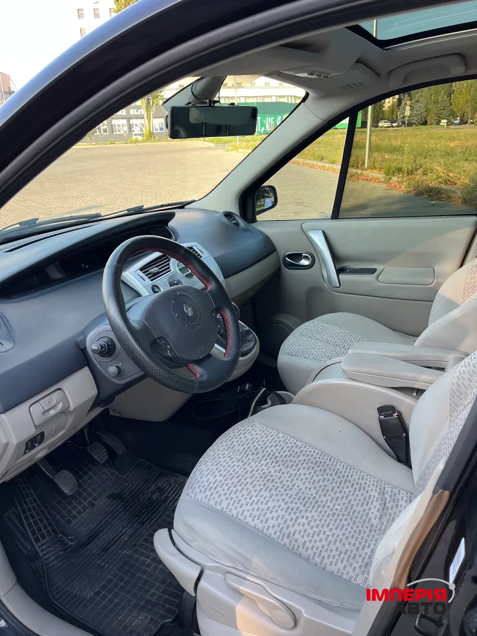 Renault Scenic - фото 12