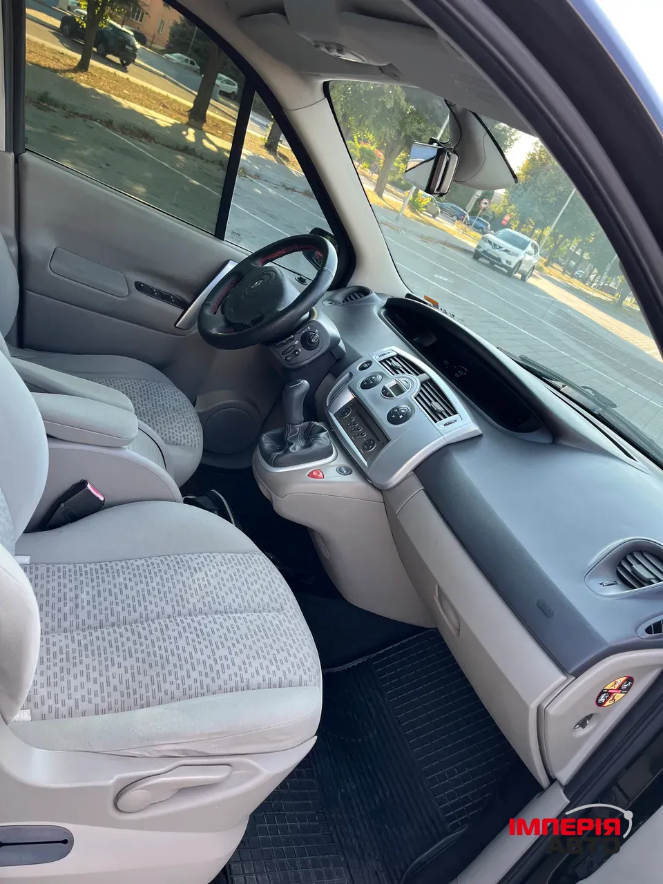 Renault Scenic - фото 9