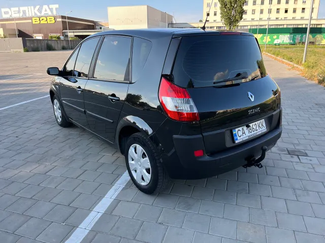Renault Scenic - фото 3