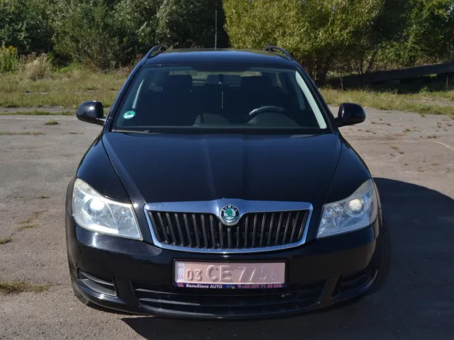 Skoda Octavia - фото 5
