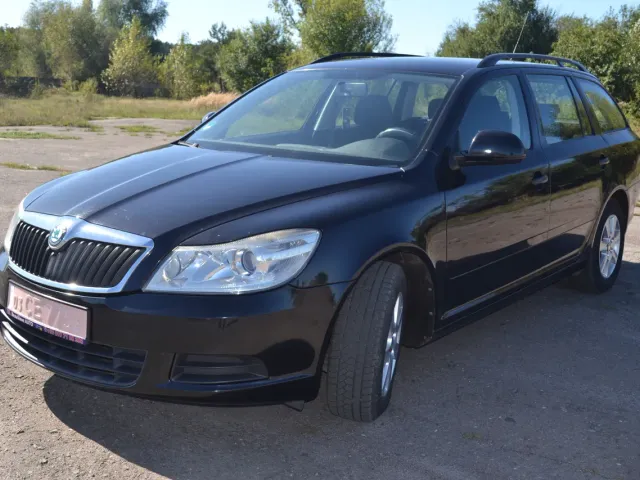 Skoda Octavia - фото 1