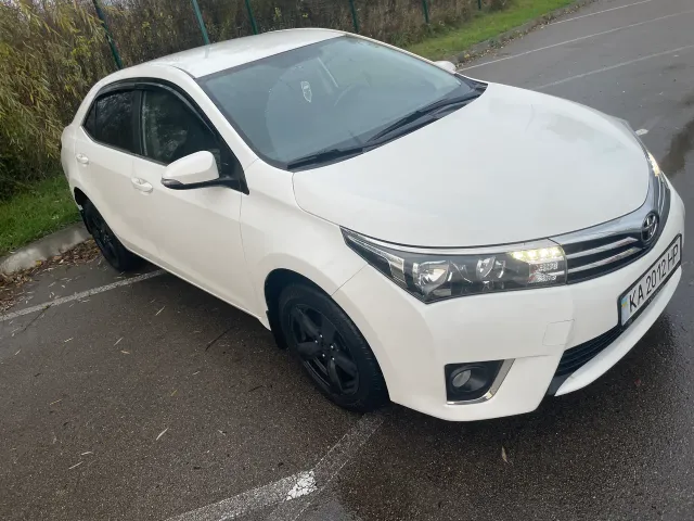 Toyota Corolla - фото 3