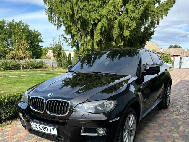 BMW X6 - фото 1
