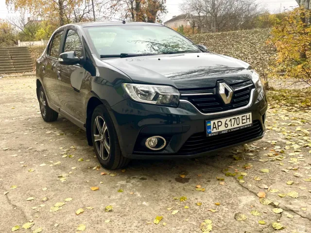 Renault Logan - фото 2