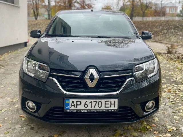 Renault Logan - фото 3