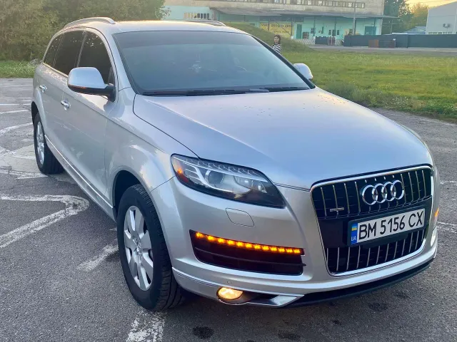 Audi Q7 - фото 2
