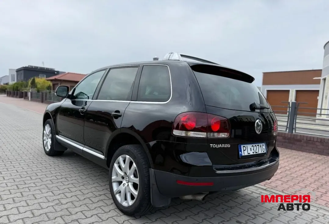 Volkswagen Touareg - фото 8