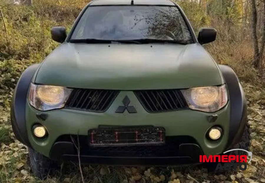 Mitsubishi L200 - фото 4