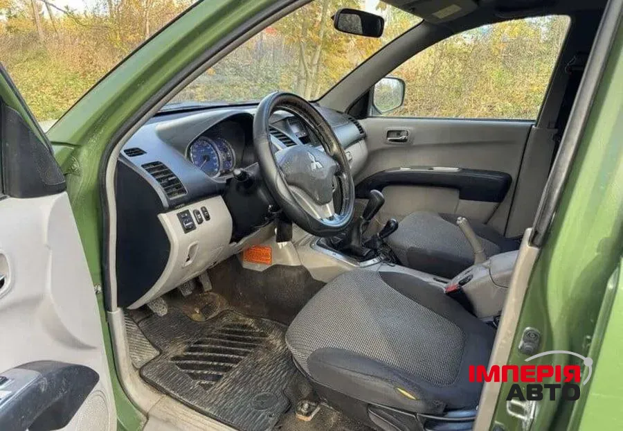 Mitsubishi L200 - фото 3