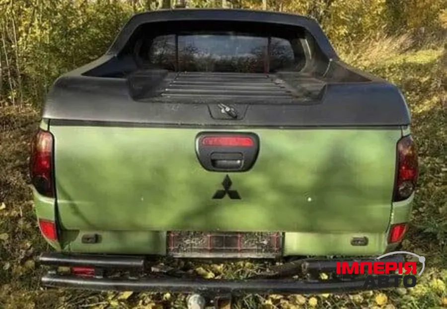 Mitsubishi L200 - фото 5