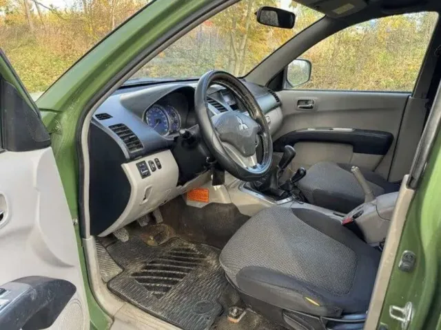 Mitsubishi L200 - фото 3