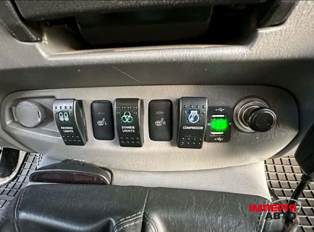 Toyota Hilux - фото 5