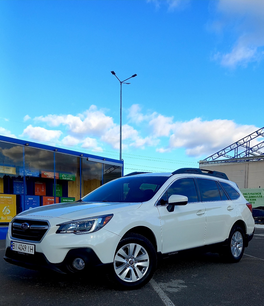 Subaru Outback - фото 2