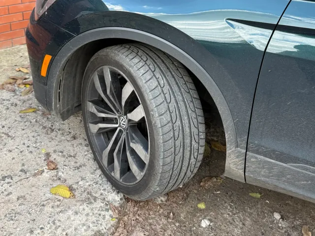 Volkswagen Tiguan - фото 3