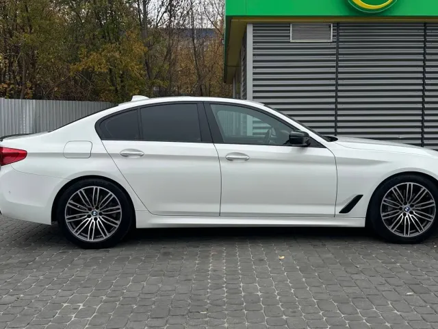 BMW 5 серії - фото 4