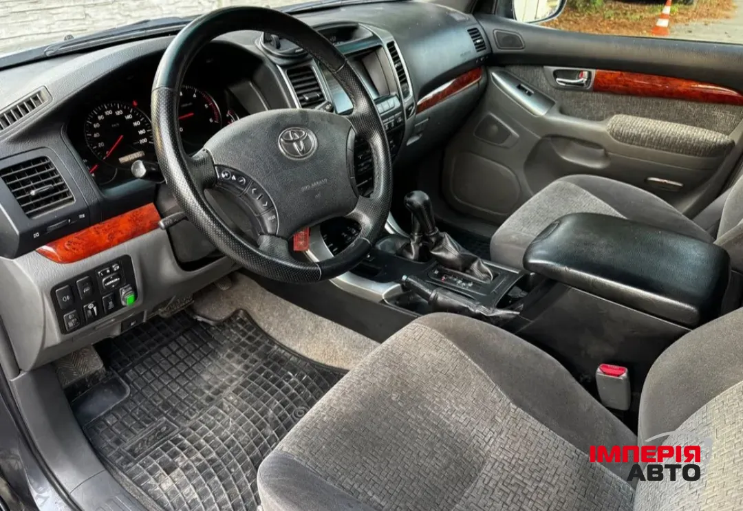 Toyota Land Cruiser Prado - фото 6