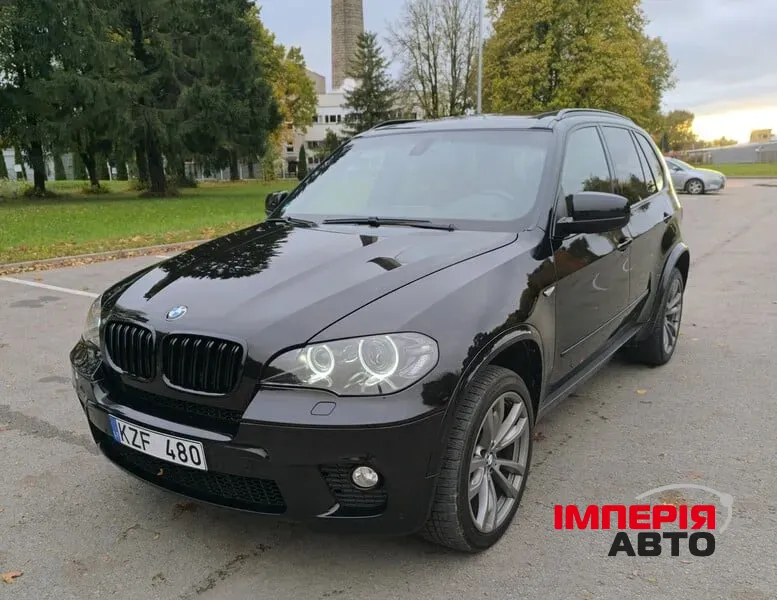 BMW X5 - фото 10
