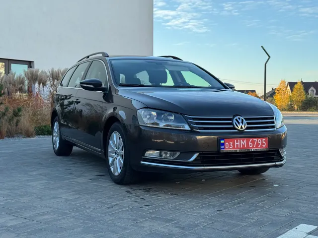 Volkswagen Passat - фото 1