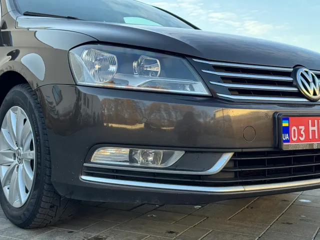 Volkswagen Passat - фото 5
