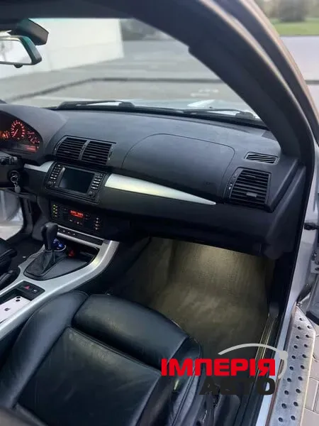 BMW X5 - фото 6