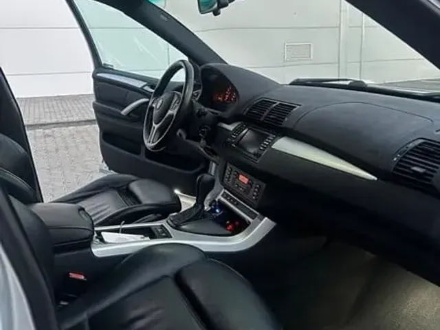 BMW X5 - фото 4