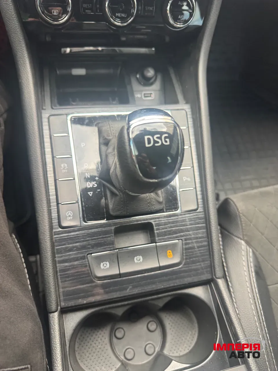 Skoda Superb - фото 13