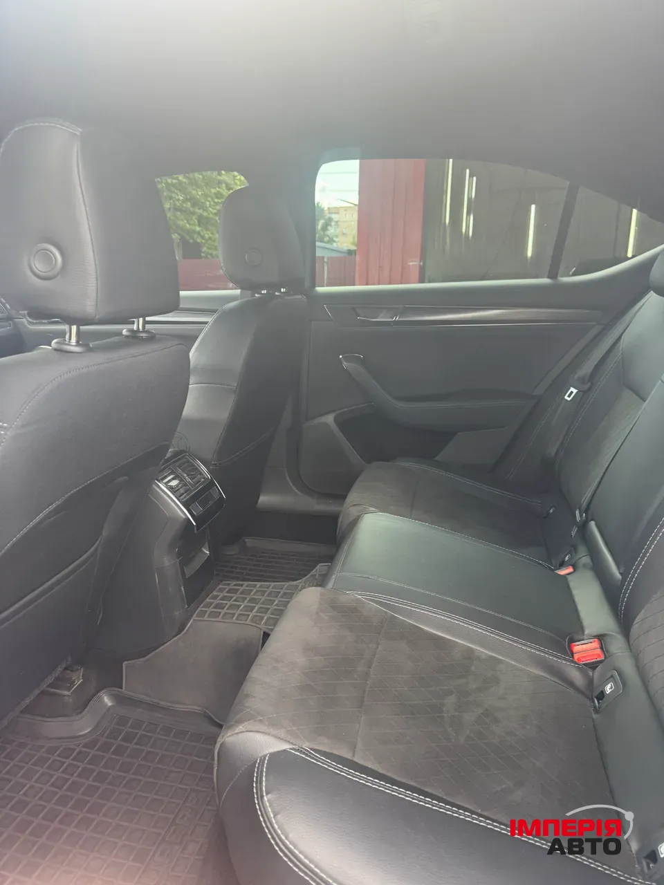 Skoda Superb - фото 6