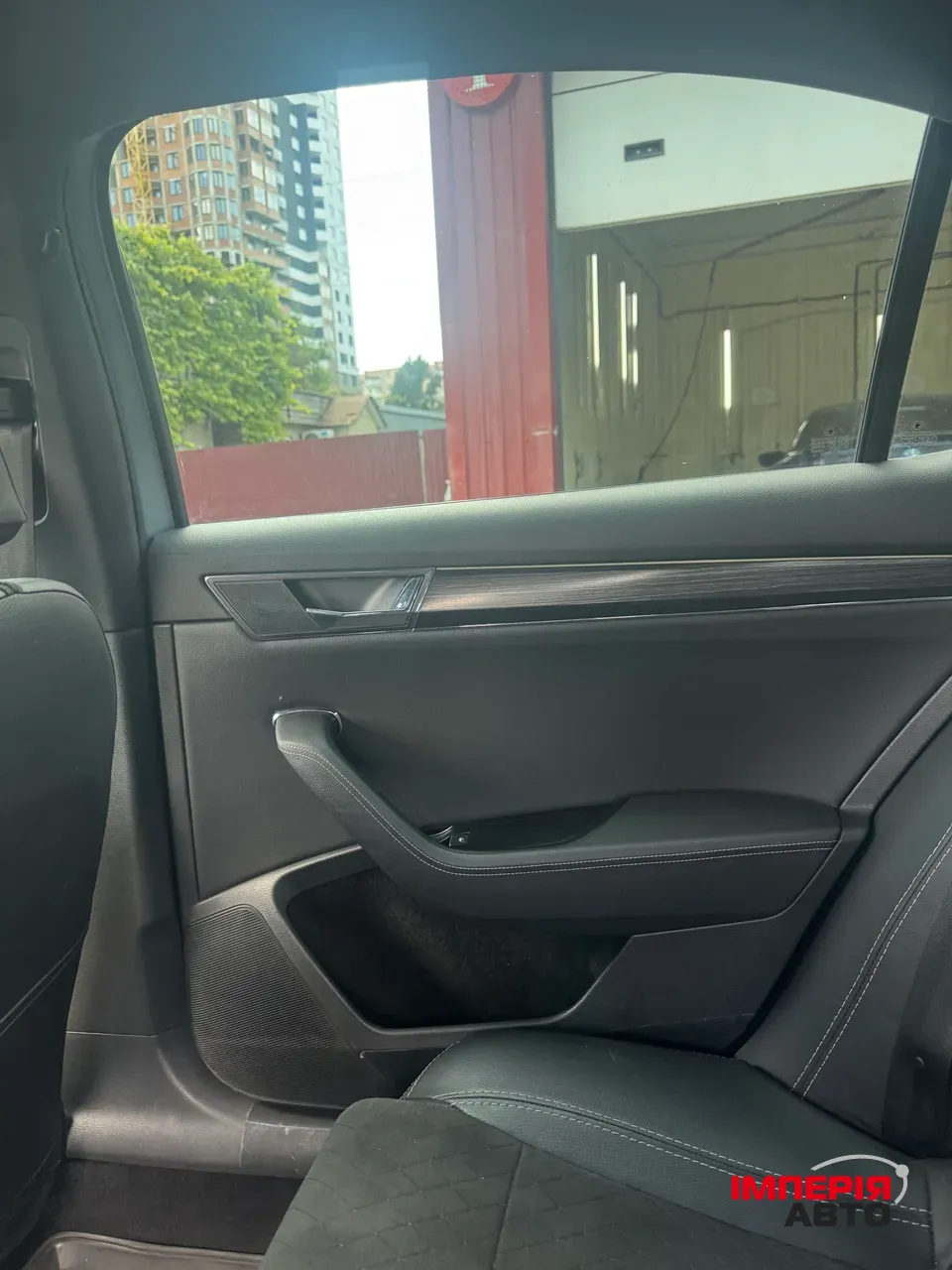 Skoda Superb - фото 8