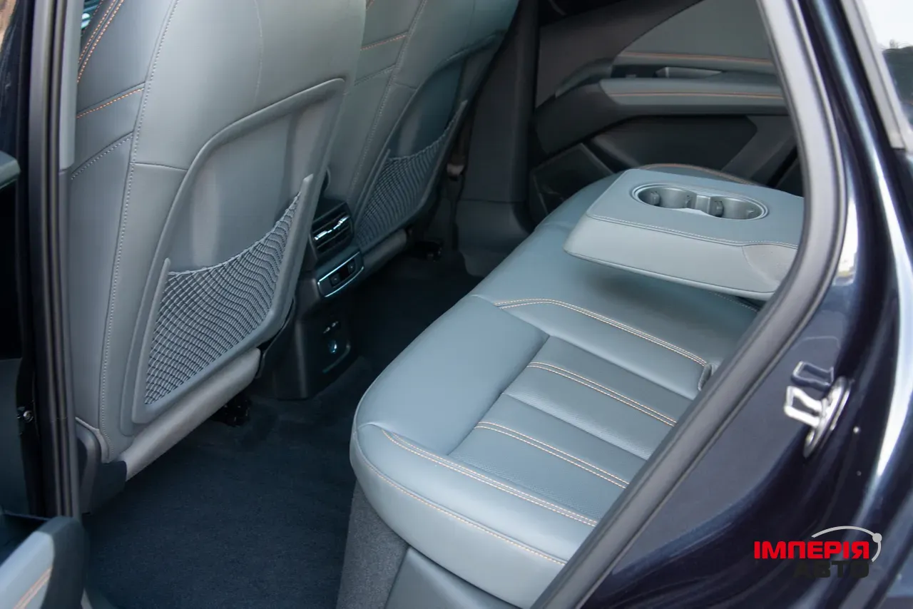 Audi Q4 e-tron - фото 27